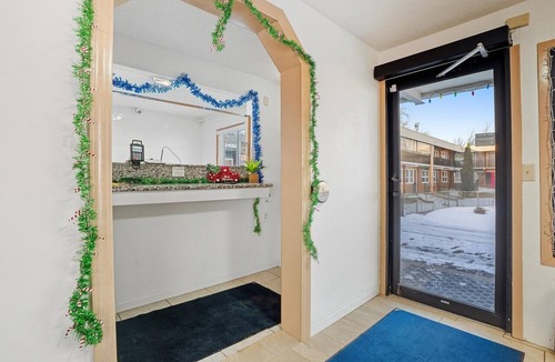 Devils Lake Apartment | 2 Queen Beds|Non-Smoking