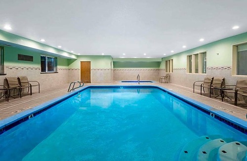 Coeur d'Alene Hotel | 2-Star Hotel ∙ Ramada by Wyndham Coeur d'Alene