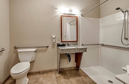 Burlington Hotel | 2-Star Hotel ∙ Candlewood Suites Burlington, an IHG Hotel