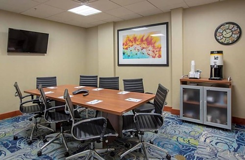 Downtown Knoxville Hotel | 2-Star Hotel ∙ Hampton Inn & Suites Knoxville-Downtown
