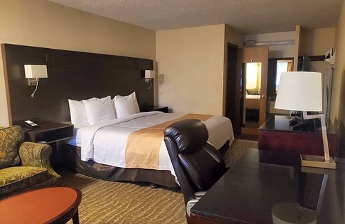 Mount Vernon Hotel | 2-Star Hotel ∙ Quality Inn Mount Vernon