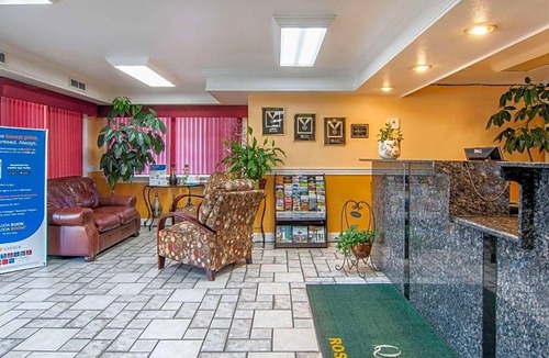 Roseburg Hotel | 2-Star Hotel ∙ Quality Inn Central Roseburg