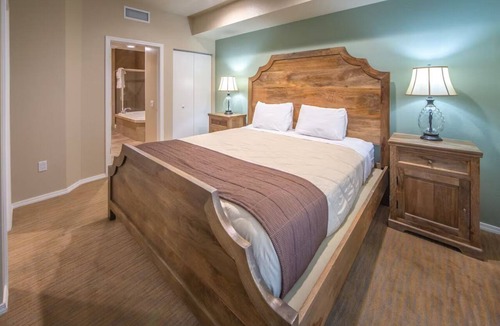 Genoa Hotel | 2 Units with 2 Queen Beds | Modern Stay w/Historic & Therapeutic Hot Springs