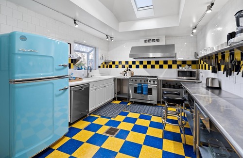 Ashland Hotel | 2 units with 6 bedrooms, 6 bathrooms, a kitchen and large dining area.