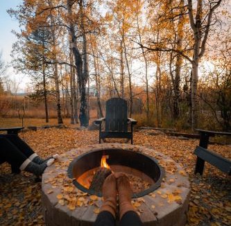 Island Park House | 20 min to Yellowstone, Family Cabin, Fire Pit