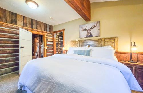 Island Park House | 20 min to Yellowstone, Family Cabin, Fire Pit
