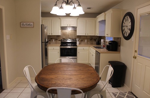 Cabot House | 20 minutes to LRAFB. Spacious home close to shopping & eating. .