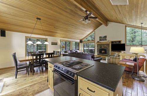 Sunriver House | 214 m² House ∙ 5 bedrooms ∙ 12 guests