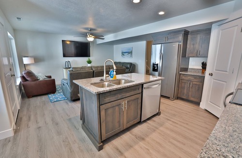 Garden City House | 225 - Bear Lake Escapes. Beautiful & brand new! Unbeatable location in Garden City