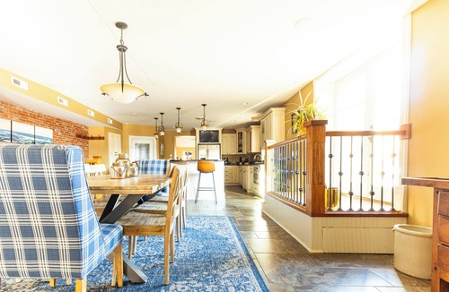 Dubuque Apartment | 233 Main Street Penthouse
