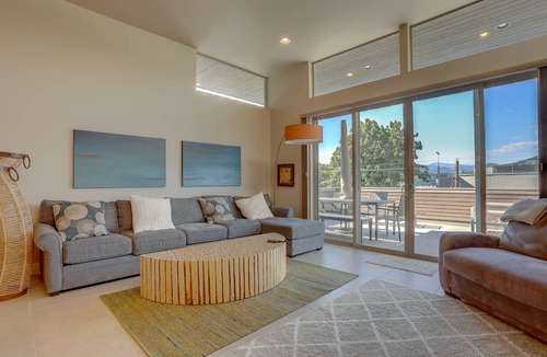 Hood River House | 255 m² House ∙ 3 bedrooms ∙ 6 guests
