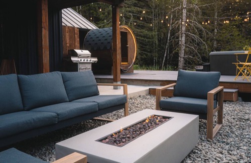 Port Angeles House | 28-Acre Olympic Cabin · Hot Tub + Sauna · Private