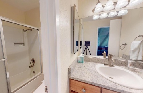 Tennis Village Apartment | 28 Tennis Village