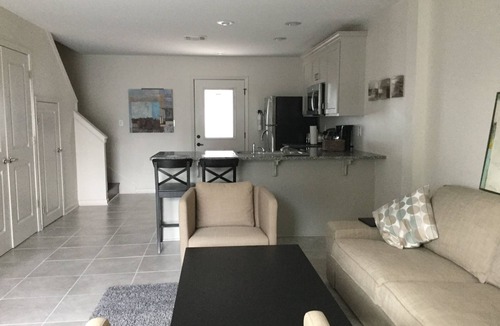Ruston House | 2BR/2BA Refined Ruston Home Adjacent To Louisiana Tech University, Sleeps 5
