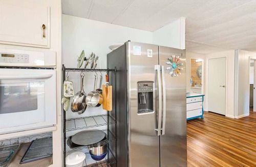 Grayland House | 2BR Coastal Retreat | Fenced Yard | Fire Pit