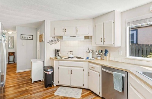 Grayland House | 2BR Coastal Retreat | Fenced Yard | Fire Pit