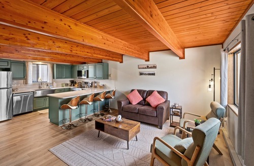 West Yellowstone House | 2BR condo in West Yellowstone, just 1 minute from the park! Owl's Nest