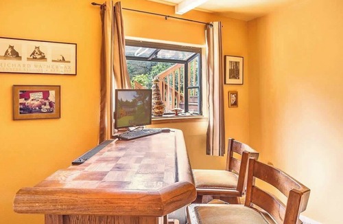 Grayland Cabin | 2BR Grayland Beach Cabin w/Deck | Dogs OK