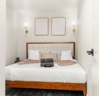 Cliff - Cannon Apartment | 2BR in Downtown with Parking