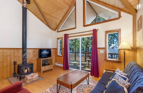 Eastsound Cabin | 2BR Ocean View Cabin - 1 min walk to world class beach!