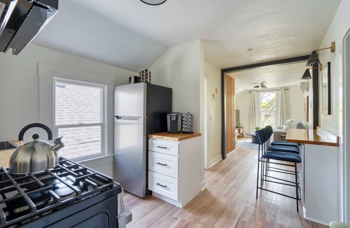 Uptown House | 2BR Top Floor near NW 23rd and Forest Park