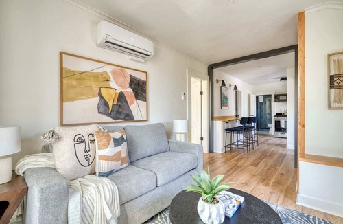 Uptown House | 2BR Top Floor near NW 23rd and Forest Park