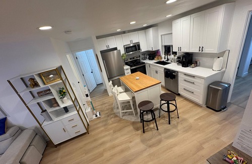 Renton House | 2BR1BA Queen Bed New Remodeled Renton Home w/AC 2