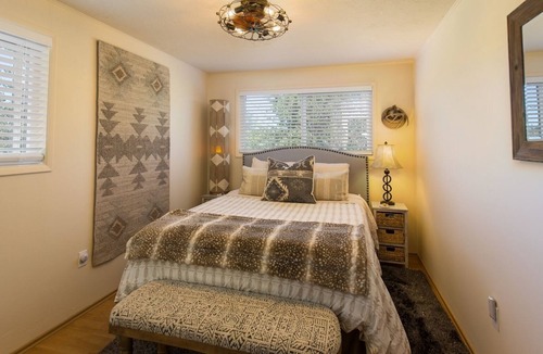 Sequim House | 3 apartments combined for large groups!