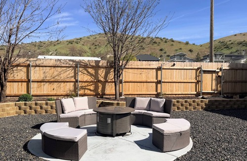Northwest Boise City House | 3-bdrm house near Boise foothills w/great water pressure. Biker's Paradise!