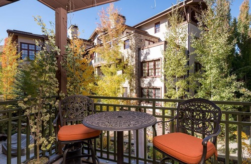 Elkhorn Village Condo | 3 Bedroom Condo, All on One Level! Grill and Sonos Speakers!