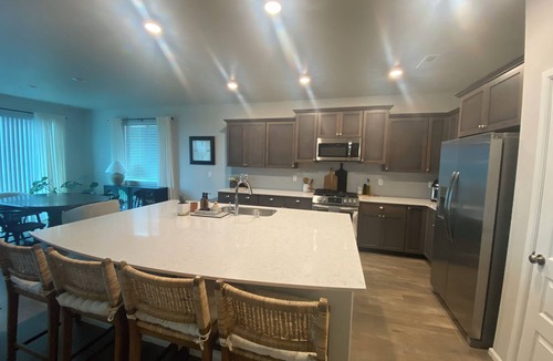 West Hills House | 3-bedroom house in Bremerton with view of Seattle