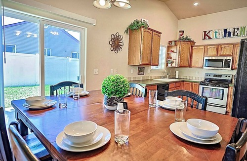 Jerome House | 3-bedroom house in charming Jerome with AC