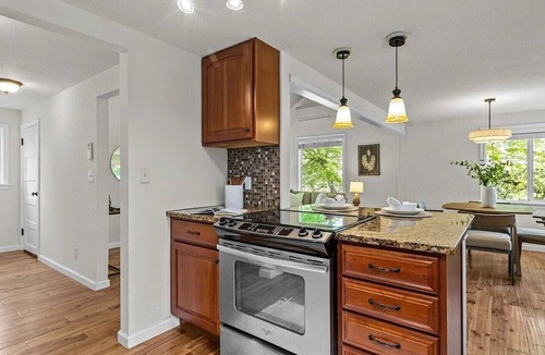 Retsil House | 3-bedroom house in pleasant Port Orchard perfect for relaxing stays