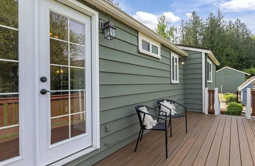 Retsil House | 3-bedroom house in pleasant Port Orchard perfect for relaxing stays