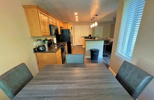 Rio Grande Condo | 3-Bedroom Luxury Condo in the Heart of the City