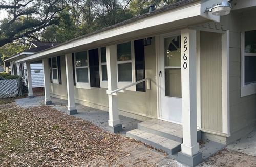 Mobile House | 3-bedroom spacious house in peaceful Mobile.