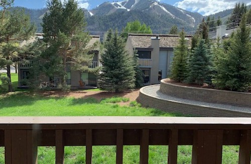 Ketchum House | 3 Bedroom Val D' Sol Townhouse in the Heart of Sun Valley & Ketchum!