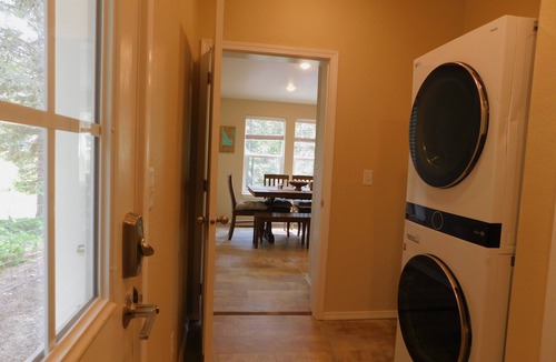 Priest River House | 3 bedrooms home on 100 feet of Lamb Creek frontage, in the heart of Priest lake