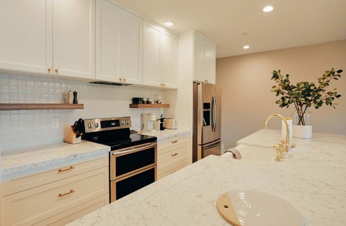 Coeur d'Alene House | 3 BR Penthouse with Lake Views Near Gozzer