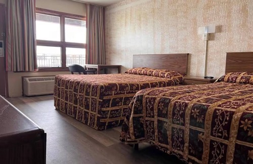 Devils Lake Hotel | 3 Convenient Lodgings w/Essentials & Free Parking Near Devils Lake Amtrak
