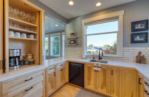 Coupeville House | 3-Home Coastal Retreat w/Sauna, Firepit & Greenhouse | Seabright Haven