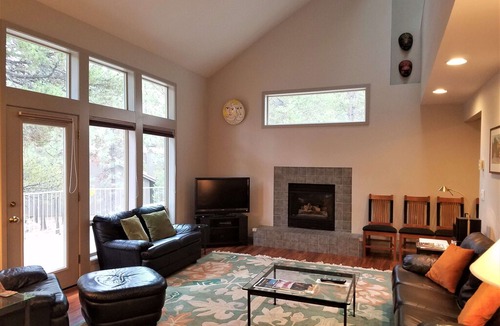 Sunriver House | 3 Lark Lane | 3 BR / 3.5 BA, Sleeps 10