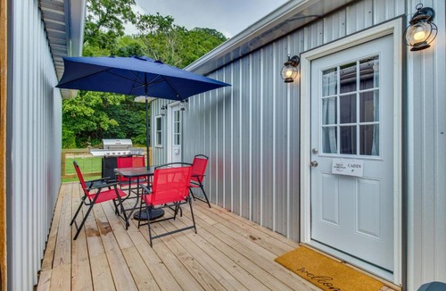 Norfork House | 3 Studio Suites! White River Cabin Compound