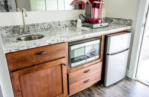 Medford Apartment | 3 units of 5 bedrooms, 4 bathrooms, murphy bed, sofa sleeper, pool & hot tub.