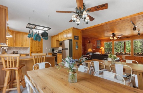 Alpine Northeast Cabin | 30 Min to Jackson Hole Alpine Retreat Hot Tub Sleeps 12