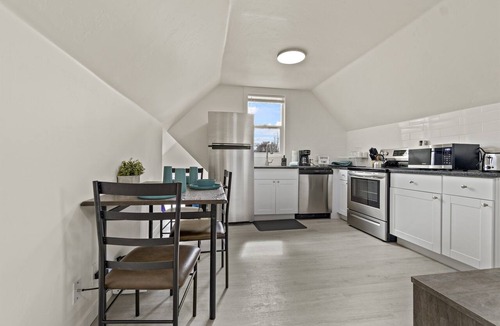 Nampa Apartment | 300Mbps°Smart TV°Full Kitchen°Self Check-In°W/D