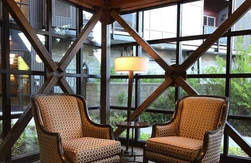 Kellogg Condo | 373One Bed Lux Suite Mt View