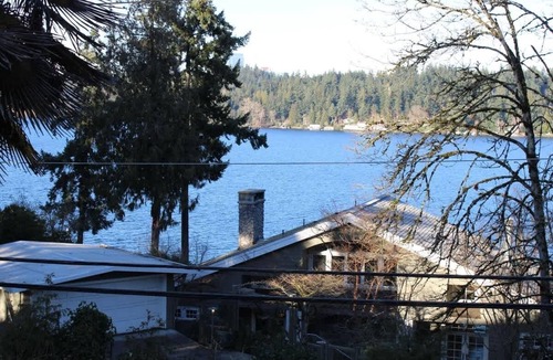 Mercer Island House | 3b3b 180 degree Lake View N Mercer Island Home