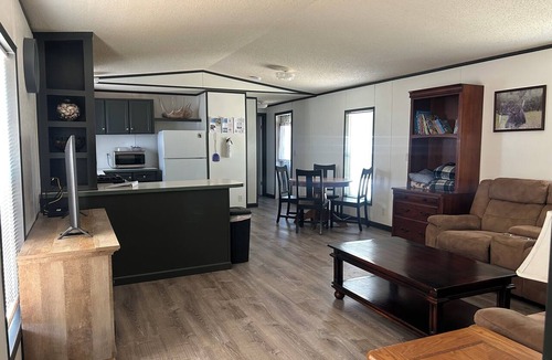 Boulder House | 3BR/2BA Private Acreage Home near Pinedale