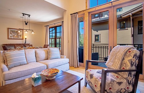 Elkhorn Village Condo | 3BR Elkhorn Village condo with mountain views, pool, hot tub, fireplace.